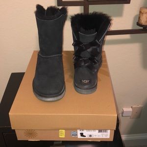 Mini black uggs with bow